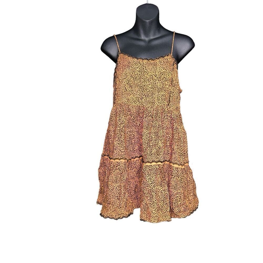 Beautiful women Urban Outfitters UO Hanna Mini Dress Scalloped Tiered  size medi